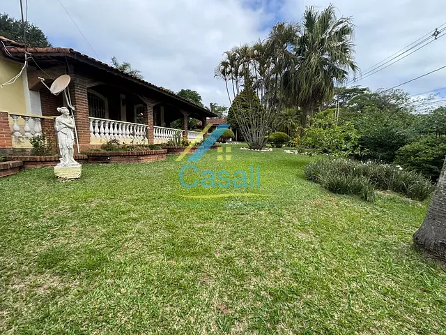 Chácara com 2500m² 2 quartos e 4 banheiros, à venda, no bairro Planalto Verde em São Roque