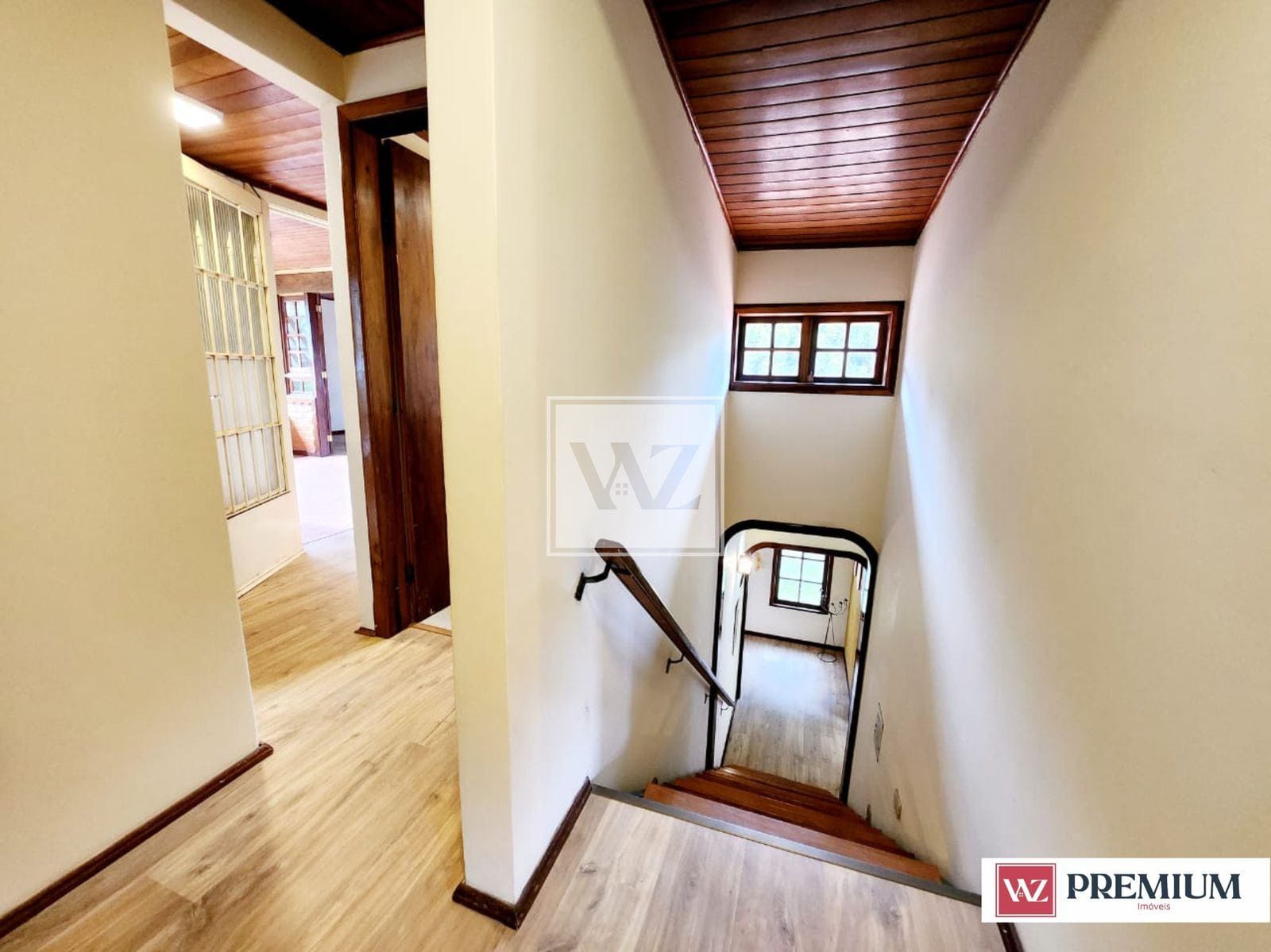 Chácara à venda com 4 quartos, 10m² - Foto 2