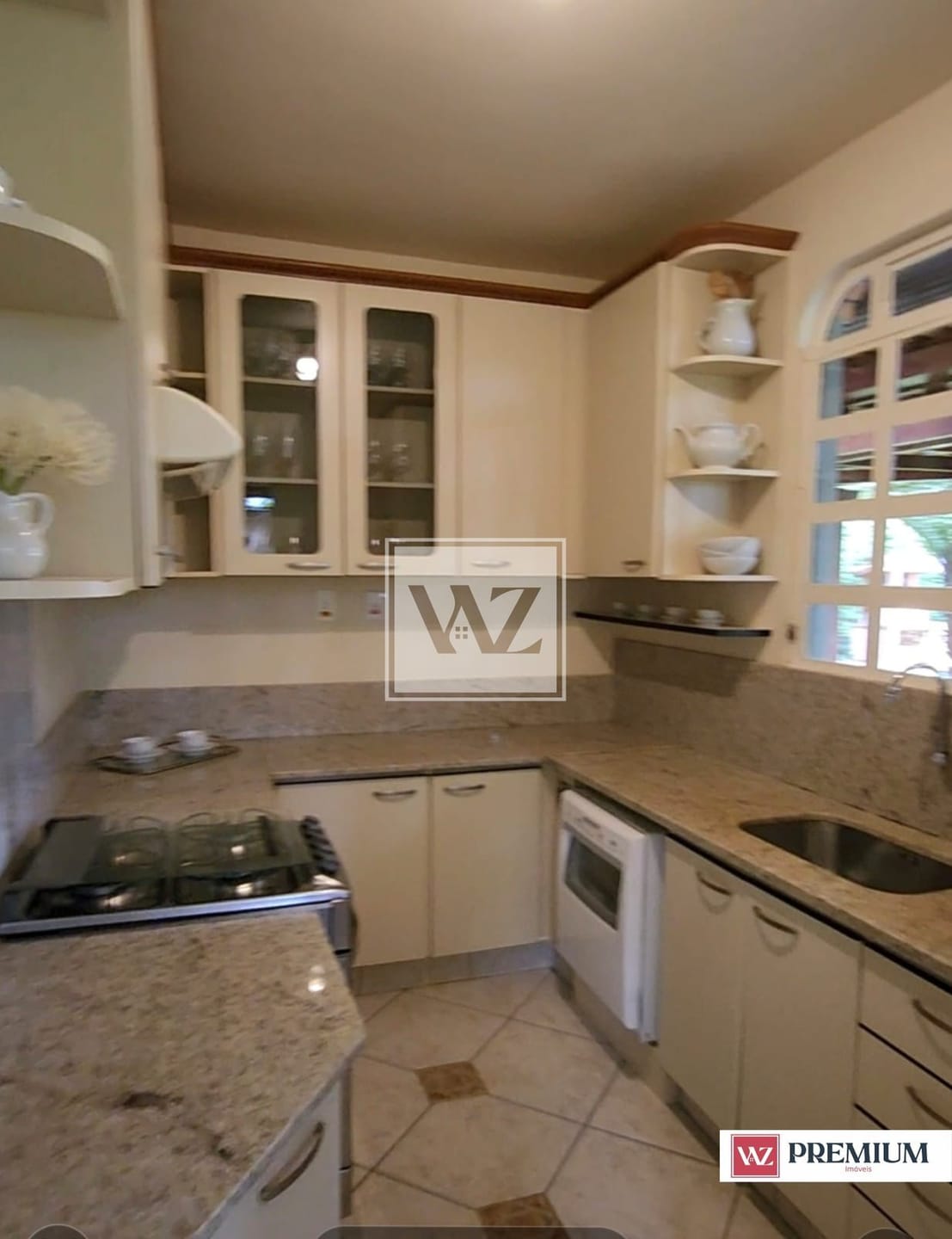 Chácara à venda com 4 quartos, 10m² - Foto 4