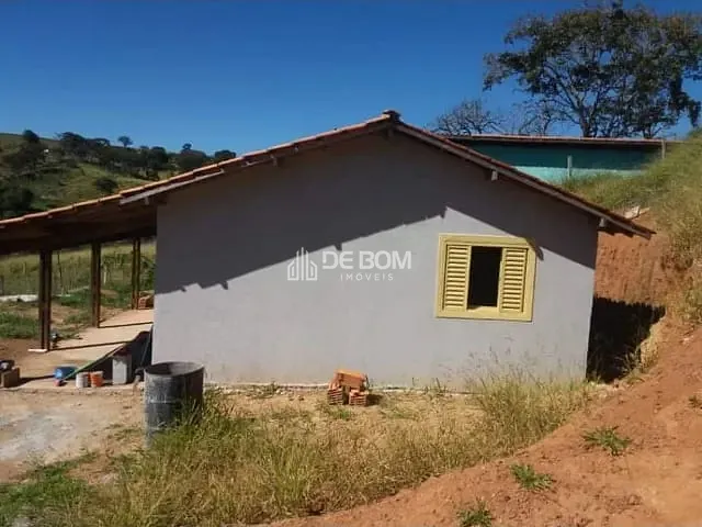 Chácara com 70m² 2 quartos e 1 banheiro, à venda, no bairro chácaras caldas em Caldas