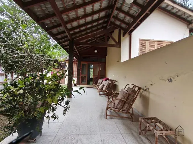 Chácara com 3140m² 5 quartos e 5 banheiros, à venda, no bairro Jardim Novo Embu em Embu das Artes