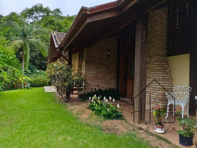 Chácara com 3140m² 5 quartos e 5 banheiros, à venda, no bairro Jardim Novo Embu em Embu das Artes
