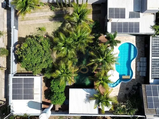 Chácara com 1000m² 4 quartos e 6 banheiros, à venda, no bairro Parque das Laranjeiras II em Cosmópolis