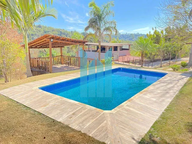 Chácara com 2300m² 2 quartos e 5 banheiros, à venda, no bairro Recanto Sabia em Caldas
