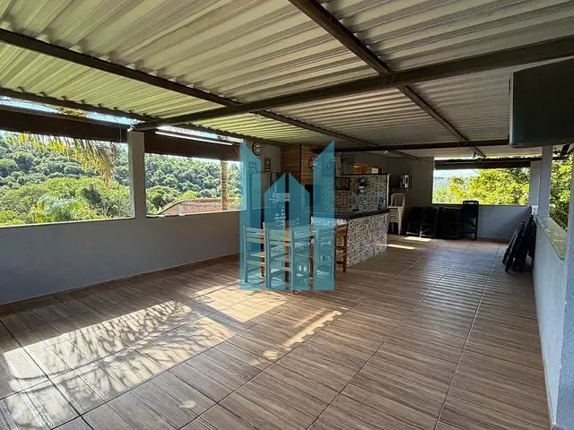 Chácara com 2300m² 2 quartos e 5 banheiros, à venda, no bairro Recanto Sabia em Caldas