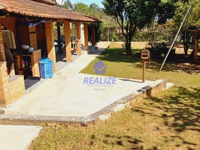Chácara com 3000m² 2 quartos e 2 banheiros, à venda, no bairro Nova Califórnia II - T em Botucatu