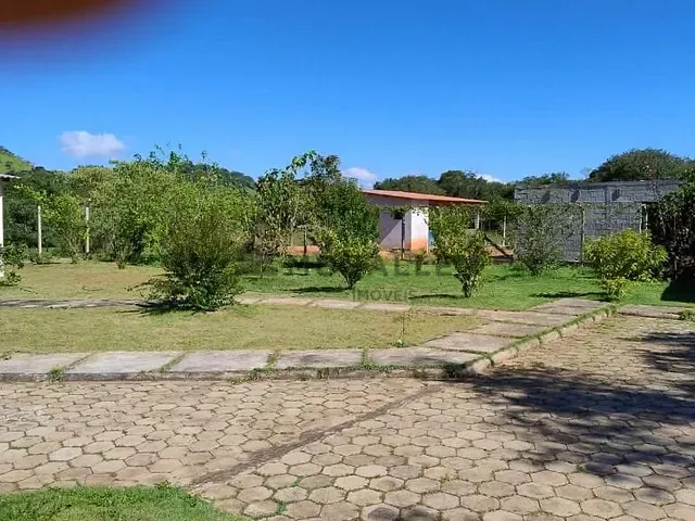 Chácara com 2800m² 2 quartos e 1 banheiro, à venda, no bairro Mato Dentro em Piranguinho