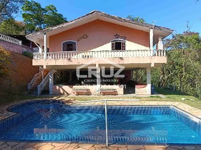 Chácara com 2700m² 4 quartos e 2 banheiros, à venda, no bairro Pedra Vermelha (Terra Preta) em Mairiporã