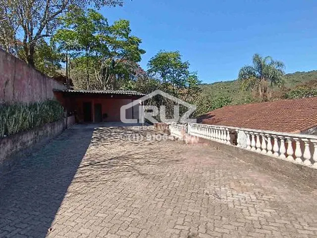 Chácara com 2700m² 4 quartos e 2 banheiros, à venda, no bairro Pedra Vermelha (Terra Preta) em Mairiporã