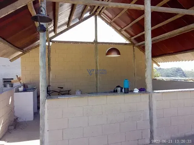 Chácara com 1000m² 4 quartos e 3 banheiros, à venda, no bairro Buquirinha II em São José dos Campos
