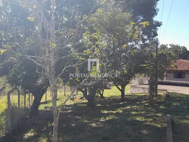 Chácara com 9597m² 3 quartos e 2 banheiros, à venda, no bairro Biriça do Campinho em Bragança Paulista
