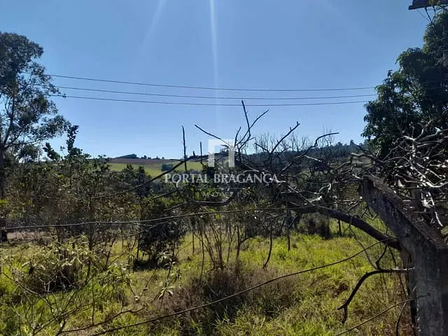 Chácara com 9597m² 3 quartos e 2 banheiros, à venda, no bairro Biriça do Campinho em Bragança Paulista