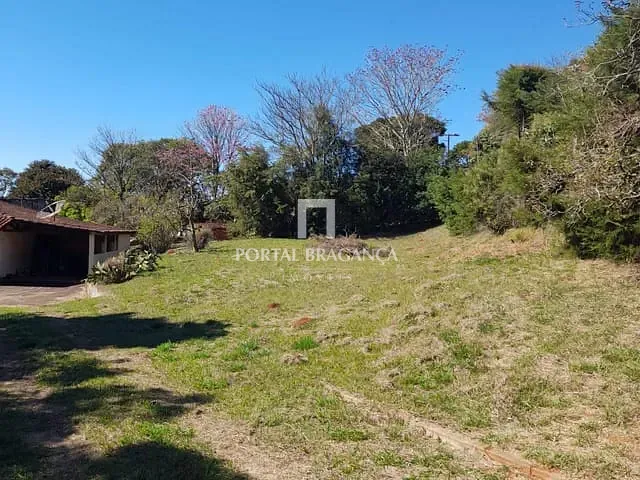 Chácara com 9597m² 3 quartos e 2 banheiros, à venda, no bairro Biriça do Campinho em Bragança Paulista
