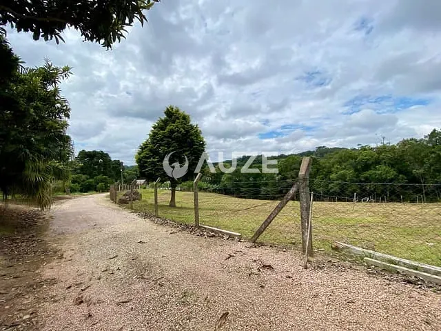 Chácara com 20081m² 4 quartos e 2 banheiros, à venda, no bairro Quatro Pinheiros  em Mandirituba