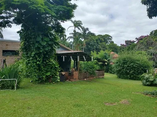 Chácara com 3000m² 3 quartos e 2 banheiros, à venda, no bairro Shangri-lá em Londrina