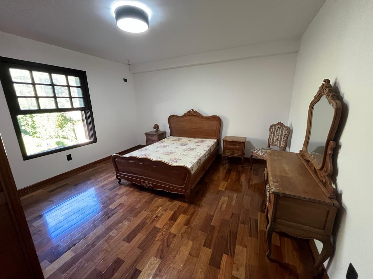 Casa com 1 hectare à venda na Cascata, Pelotas - 300 m² de área construída, 3 quartos (sendo 1 suíte), lareira e espaço gourmet com churrasqueira. - 7