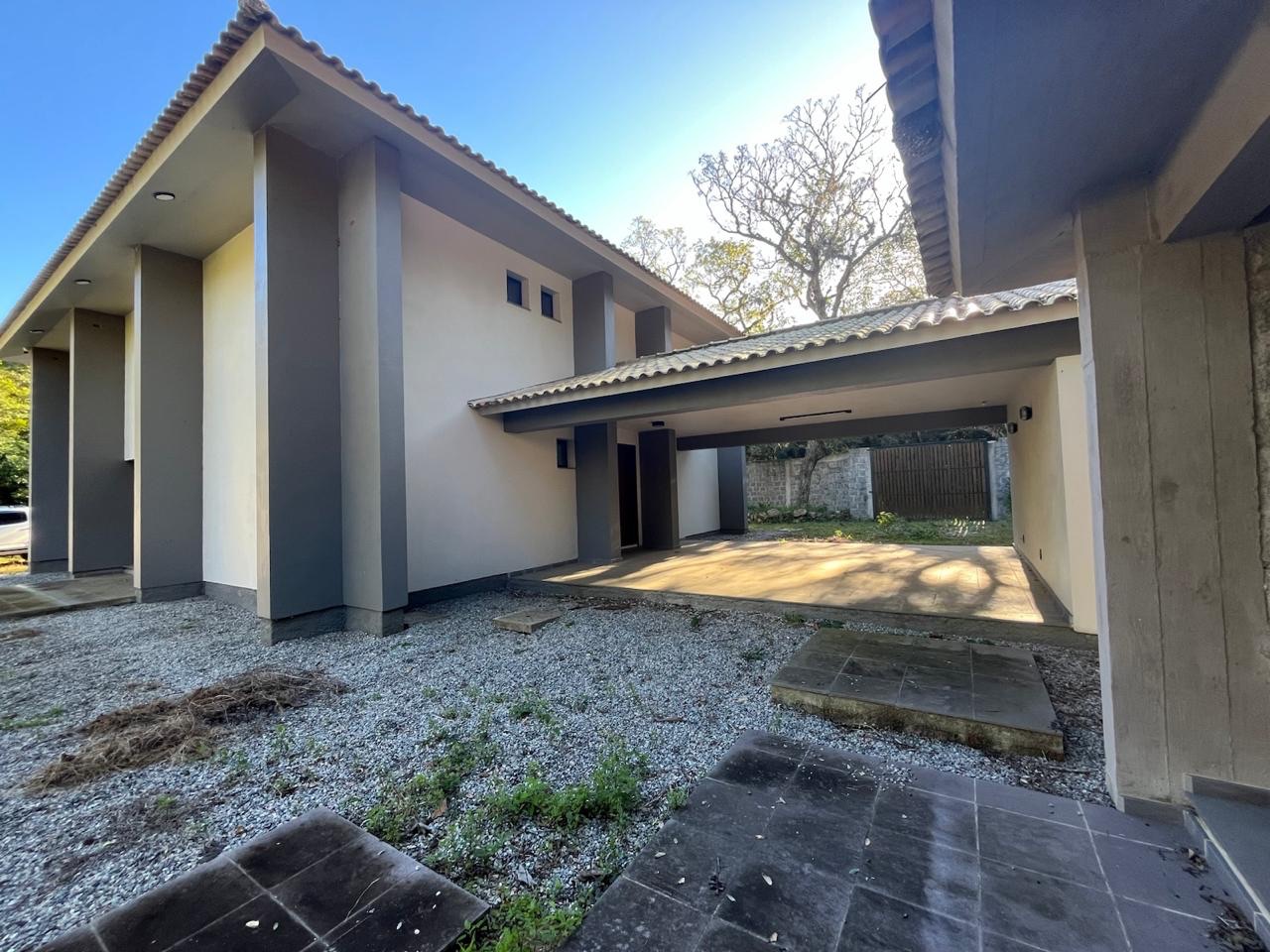 Casa com 1 hectare à venda na Cascata, Pelotas - 300 m² de área construída, 3 quartos (sendo 1 suíte), lareira e espaço gourmet com churrasqueira. - 11