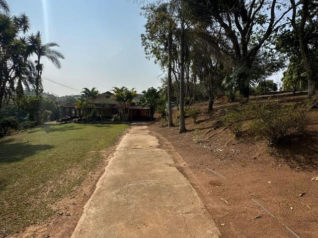 Chácara com 6000m² 2 quartos e 3 banheiros, à venda, no bairro Pessegueiro em Extrema