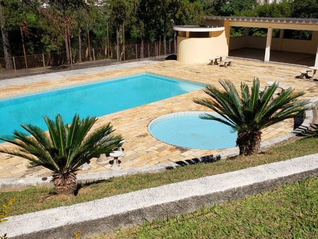 Chácara com 22000m² 4 quartos e 1 banheiro, para alugar, no bairro Jardim Guanabara em São João da Boa Vista