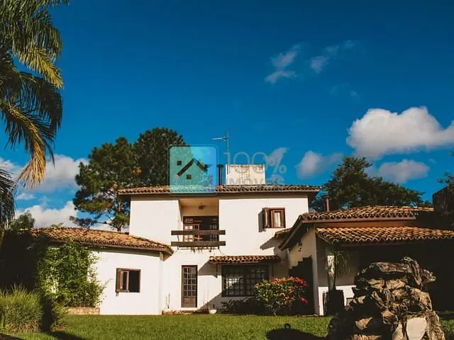 Chácara com 300m² 3 quartos e 4 banheiros, à venda, no bairro Chácaras Condomínio Recanto Pássaros II em Jacareí