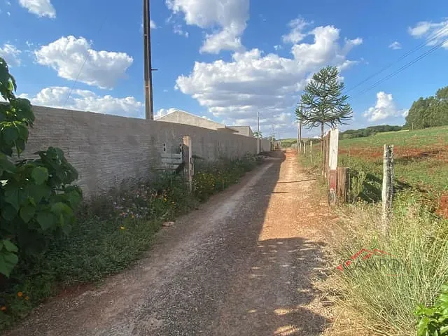 Chácara com 2421m², à venda, no bairro Parque Industrial Zona Norte em Apucarana