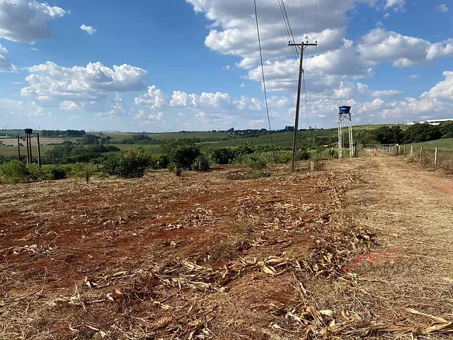 Chácara com 2421m², à venda, no bairro Parque Industrial Zona Norte em Apucarana
