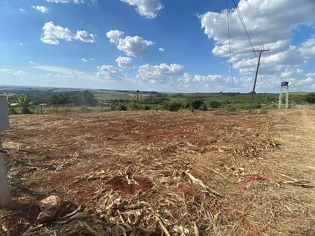 Chácara com 2421m², à venda, no bairro Parque Industrial Zona Norte em Apucarana