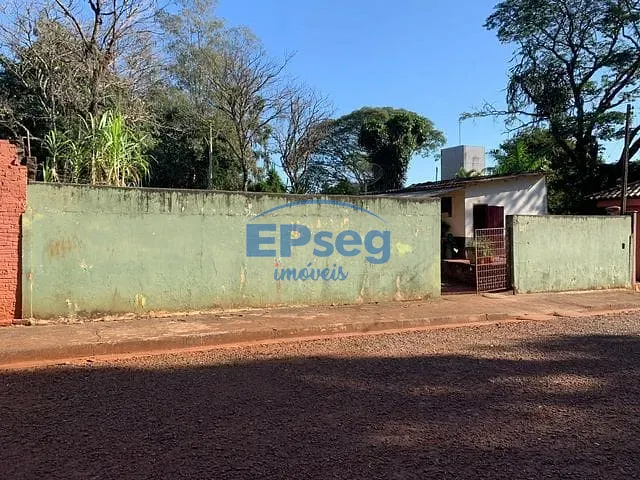 Chácara com 5238m² 1 quarto e 1 banheiro, à venda, no bairro Colonial em Londrina