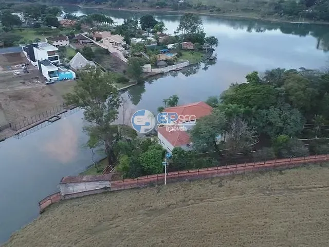 Chácara com 5238m² 1 quarto e 1 banheiro, à venda, no bairro Colonial em Londrina