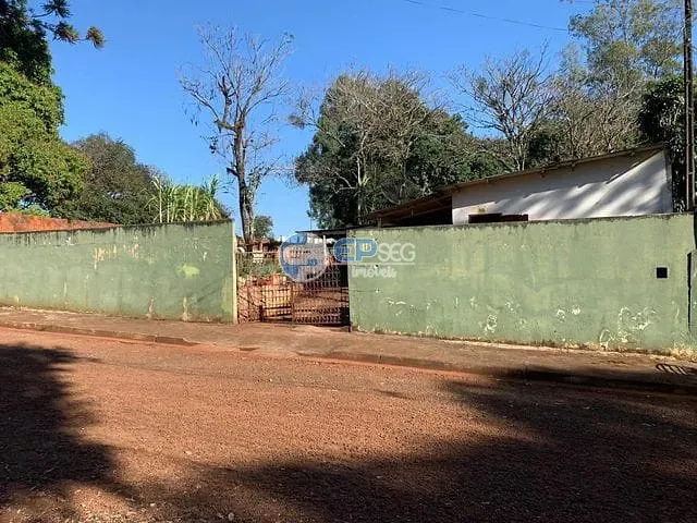 Chácara com 5238m² 1 quarto e 1 banheiro, à venda, no bairro Colonial em Londrina