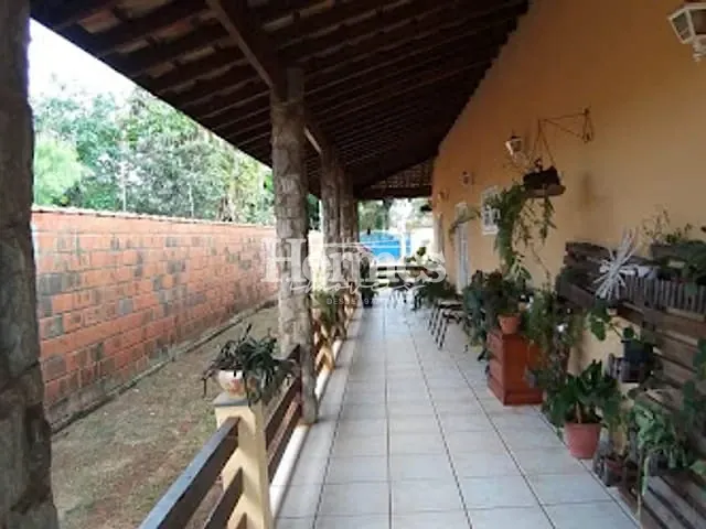 Chácara com 1549m² 4 quartos e 3 banheiros, à venda, no bairro Santa Terezinha em Paulínia