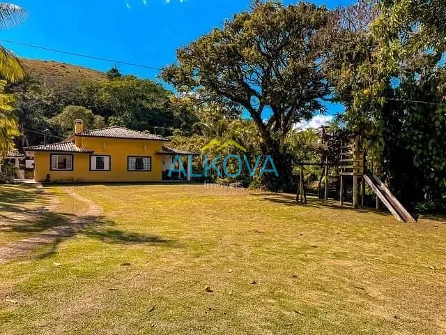 Chácara com 20623m² 4 quartos e 4 banheiros, à venda, no bairro Morro Azul em Paraibuna