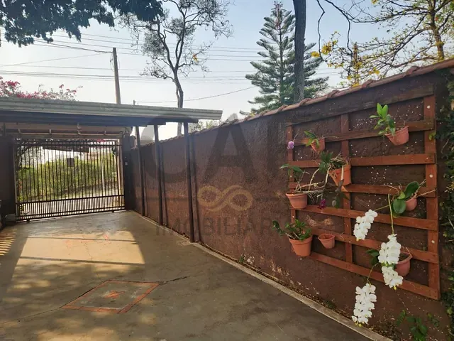 Chácara com 2317m² 3 quartos e 2 banheiros, à venda, no bairro Pinhalzinho em Holambra