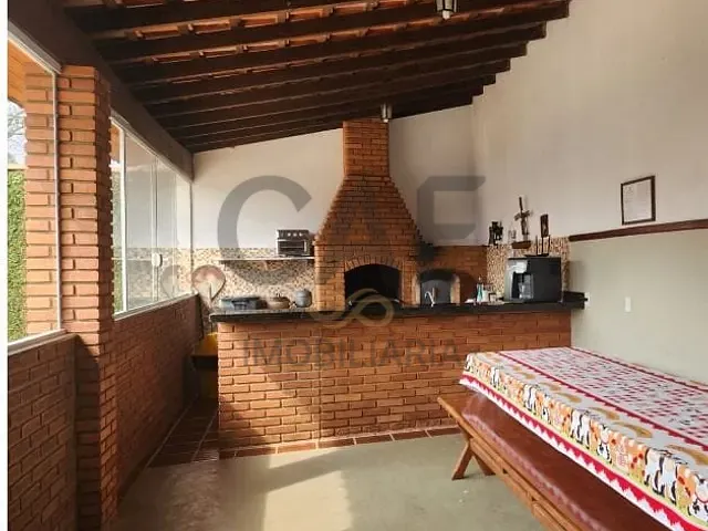 Chácara com 2317m² 3 quartos e 2 banheiros, à venda, no bairro Pinhalzinho em Holambra
