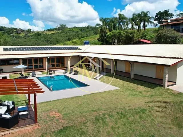 Chácara com 1300m² 5 quartos e 7 banheiros, à venda, no bairro Puris em Ibiúna