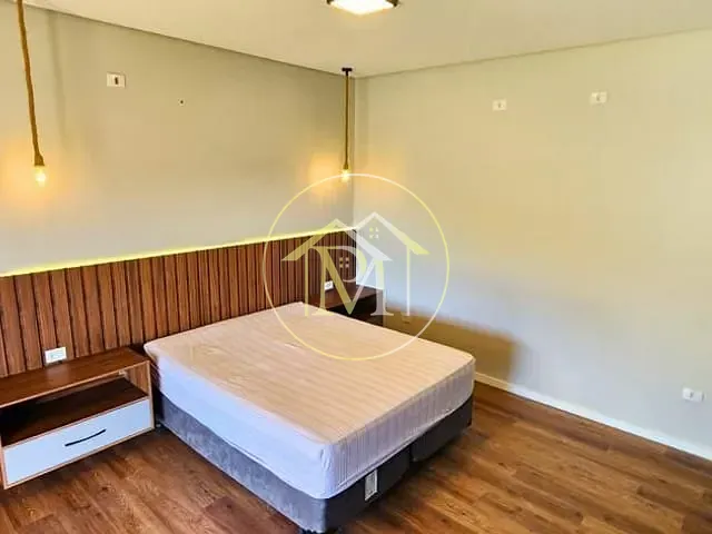 Chácara com 1300m² 5 quartos e 7 banheiros, à venda, no bairro Puris em Ibiúna