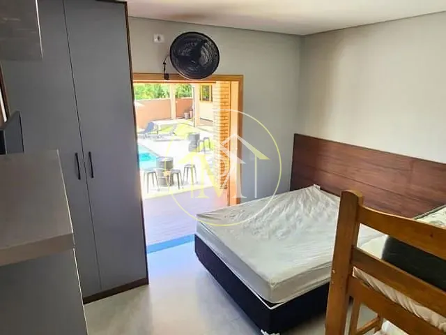 Chácara com 1300m² 5 quartos e 7 banheiros, à venda, no bairro Puris em Ibiúna