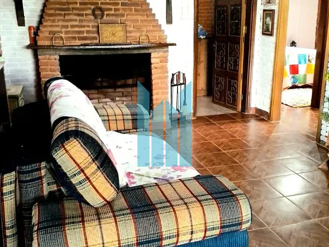 Chácara com 1870m² 3 quartos e 2 banheiros, à venda, no bairro Rio Verdinho em Caldas