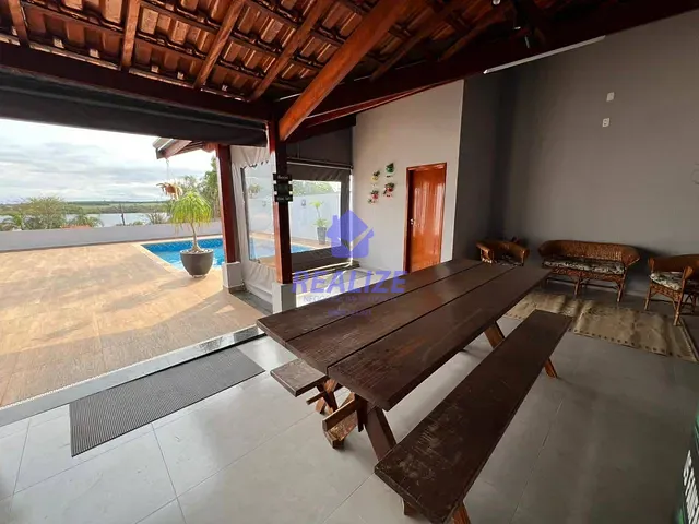 Chácara com 500m² 3 quartos e 2 banheiros, à venda, no bairro Recreio Retiro do Rio Bonito (Vitoriana) em Botucatu