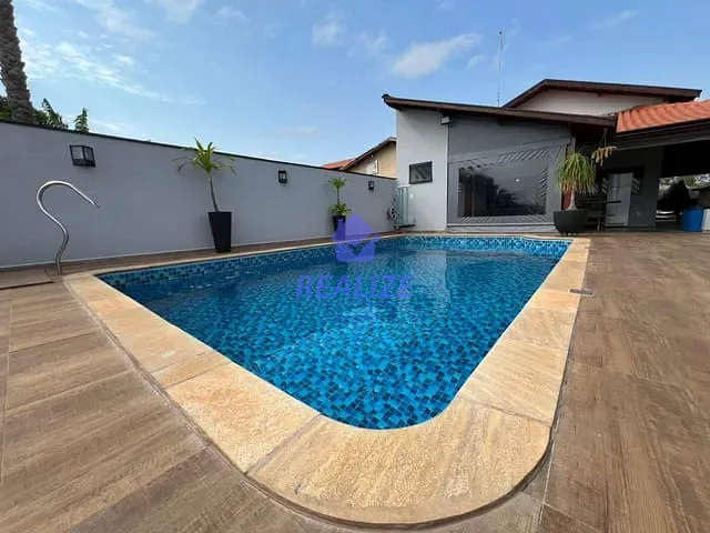 Chácara com 500m² 3 quartos e 2 banheiros, à venda, no bairro Recreio Retiro do Rio Bonito (Vitoriana) em Botucatu