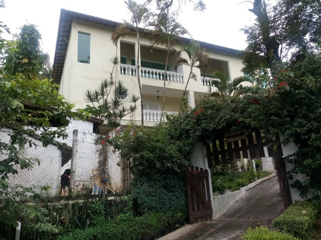 https://static.arboimoveis.com.br/CH0019_QCI/chacara-a-venda-quartos-suites-vagas-aralu-santa-isabelsp1614604017569wgxgd.jpg
