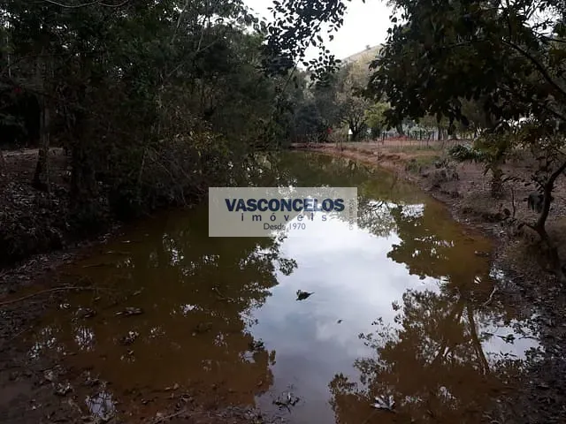 Chácara com 14000m² 3 quartos e 1 banheiro, à venda, no bairro Taquarí em São José dos Campos