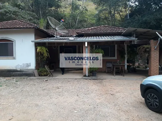 Chácara com 14000m² 3 quartos e 1 banheiro, à venda, no bairro Taquarí em São José dos Campos