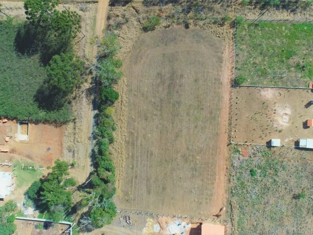 Chácara com 4000m², à venda, no bairro Periquitos em Ponta Grossa
