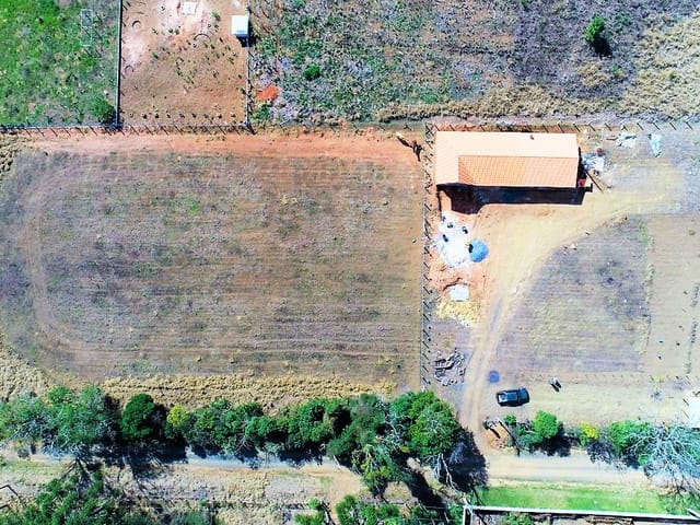 Chácara com 4000m², à venda, no bairro Periquitos em Ponta Grossa