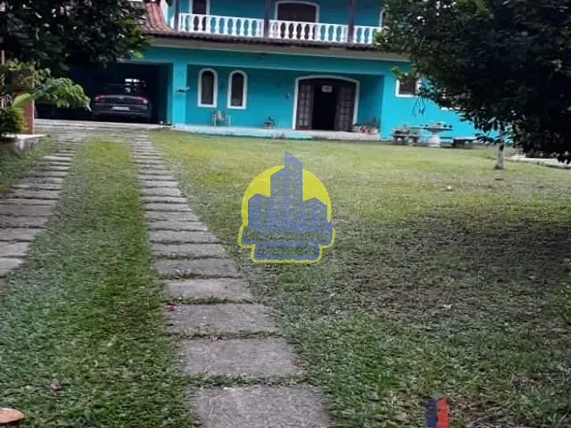 Chácara com 480m² 4 quartos e 2 banheiros, à venda, no bairro Pinheiros Tênis Village em Cotia