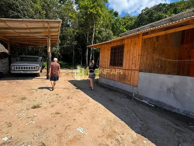 Chácara com 800m² 2 quartos e 1 banheiro, à venda, no bairro Macacos em Camboriú