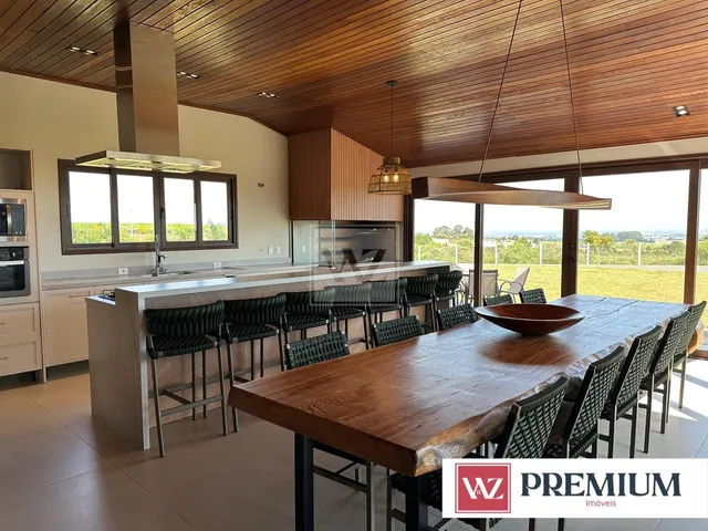 Chácara com 3850m² 3 quartos e 3 banheiros, à venda, no bairro Itaiacoca em Ponta Grossa