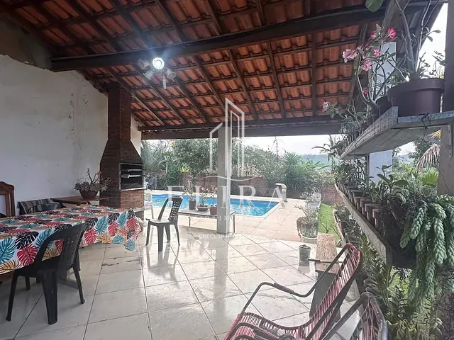 Chácara com 3700m² 2 quartos e 2 banheiros, à venda, no bairro Graminha em Limeira