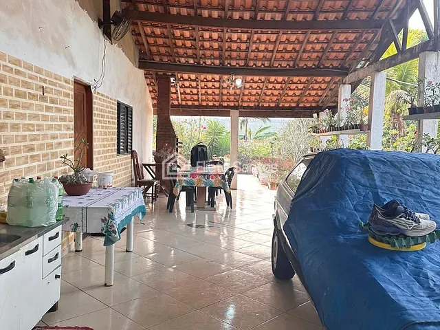 Chácara com 3700m² 2 quartos e 2 banheiros, à venda, no bairro Graminha em Limeira